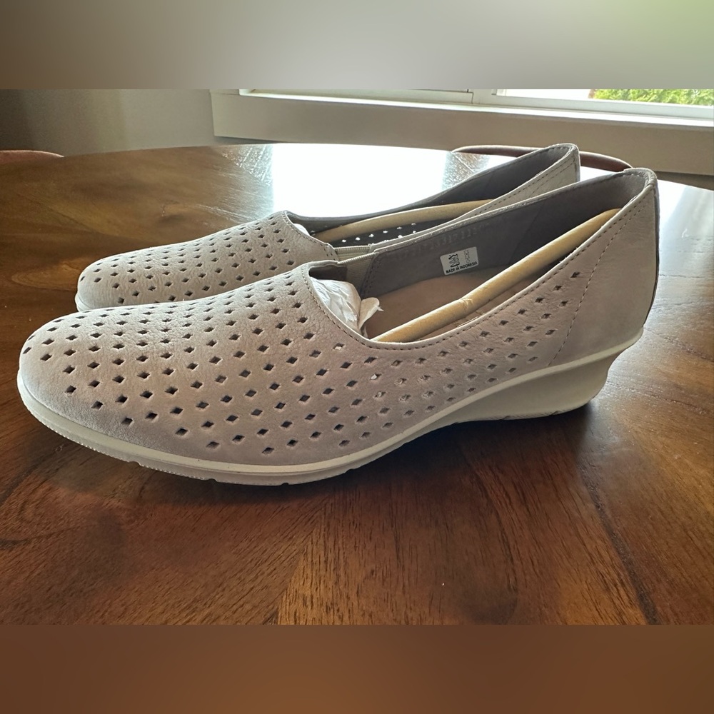 Women's Perforated Slip-On Shoes - Gray